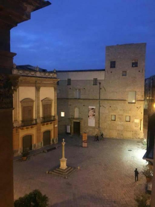 Appartamento Mansardato Nel Cuore Di Palermo - Accesso Terrazza Eksteriør billede
